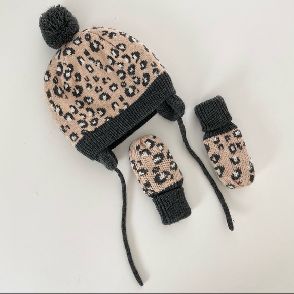 baby girl winter hat and gloves